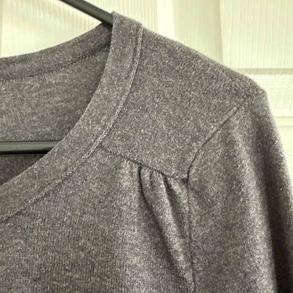 Eddie Bauer Long Sleeve Henley Sweater – Women’s Small – Gray - Picture 8 of 10